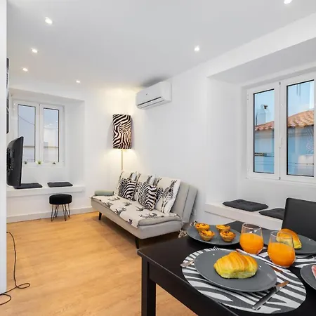 Апартаменты Whome Modern Alfama Explore W/ Comfort & Style Лиссабон